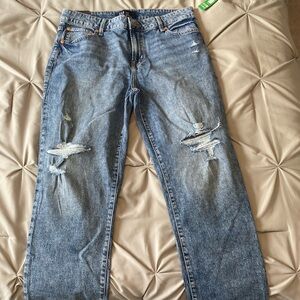 GAP jeans. NWT, 10/30L, slim boyfriend, ripped knees.